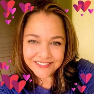 Meet your Posher, Claudia